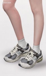 New Balance M2002RDA Low Top Sneakers