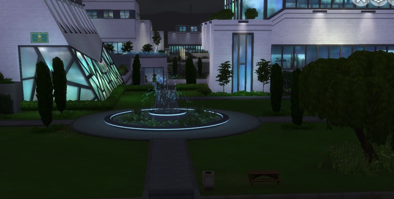 The Sims 4 University