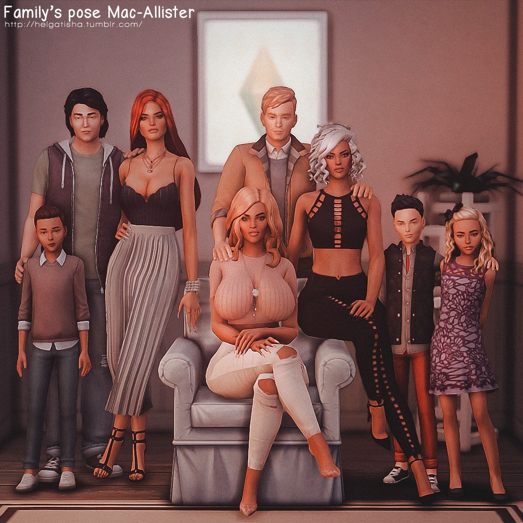 Family's poses Mac Allister