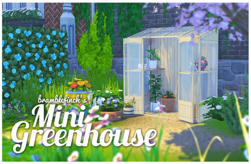 Mini Greenhouse by bramblefinch